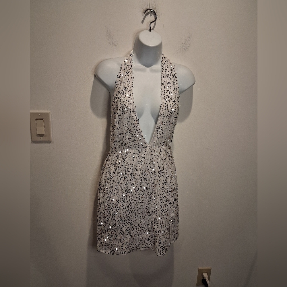 Selfie Leslie Size S Sexy Sequines Halter Mini Dress Smal Flaw